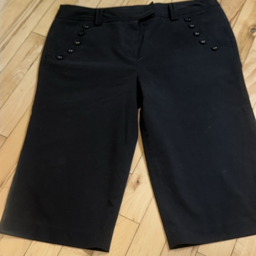 Larry Levine Black Stretch Capris